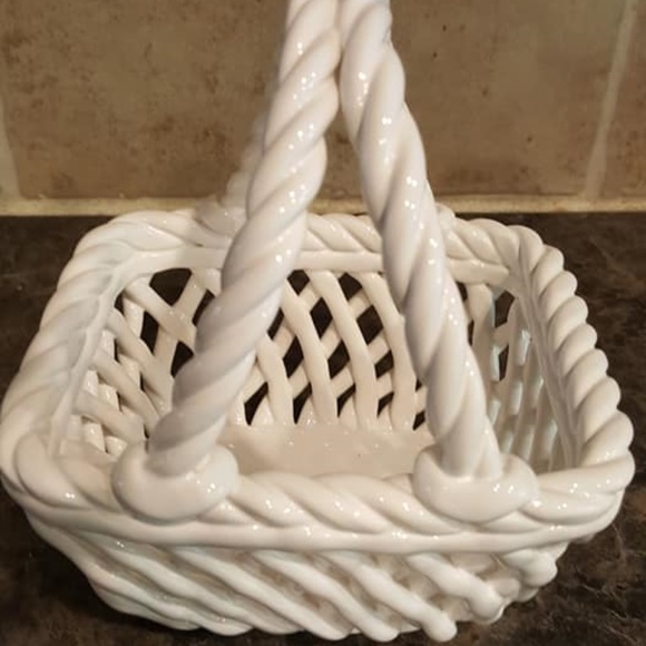 basket pier one